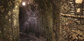 Грот Маргит: уникальный подземный ход, стены которого выложены ракушками