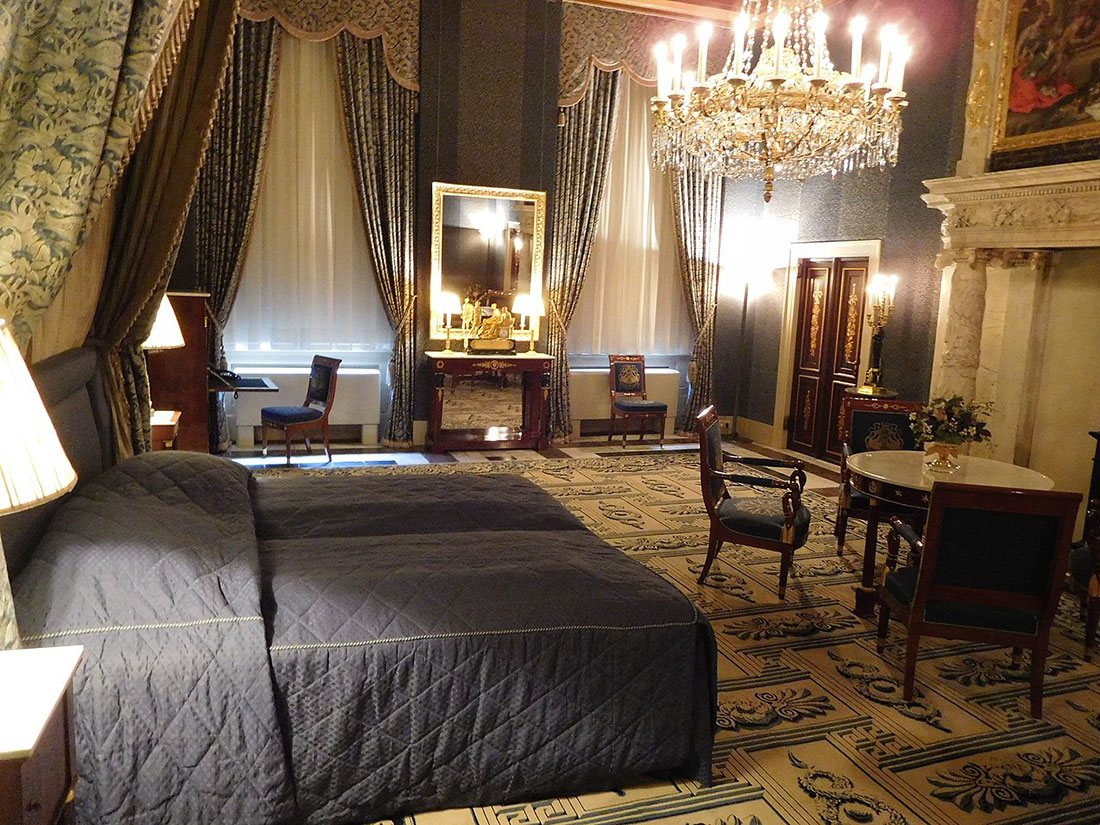 Спальня у Королівському палаці Амстердаму