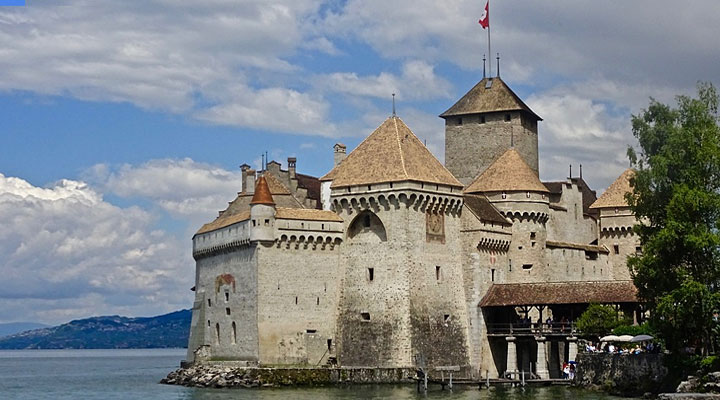 Шийонський замок: одне з найкрасивіших місць Швейцарії