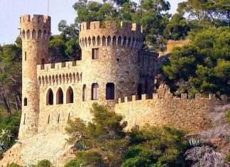 Куди поїхати з Барселони: 15 кращих ідей для подорожі одного дня