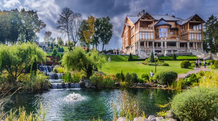 Куди поїхати з Києва: 15 кращих ідей для подорожі одного дня