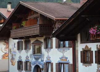 Гарміш-Партенкірхен: баварська казка, оточена Альпами