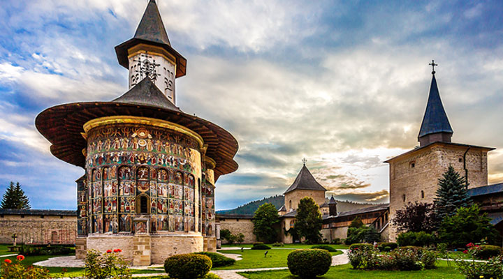 Визначні місця Румунії: що подивитись на батьківщині графа Дракули