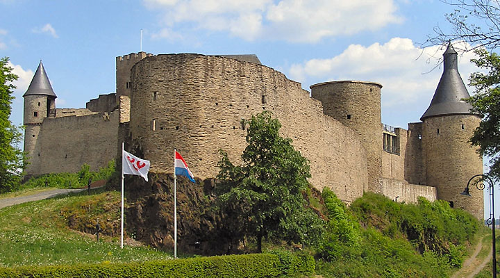 Замки та палаци Люксембургу: 10 найграндіозніших споруд