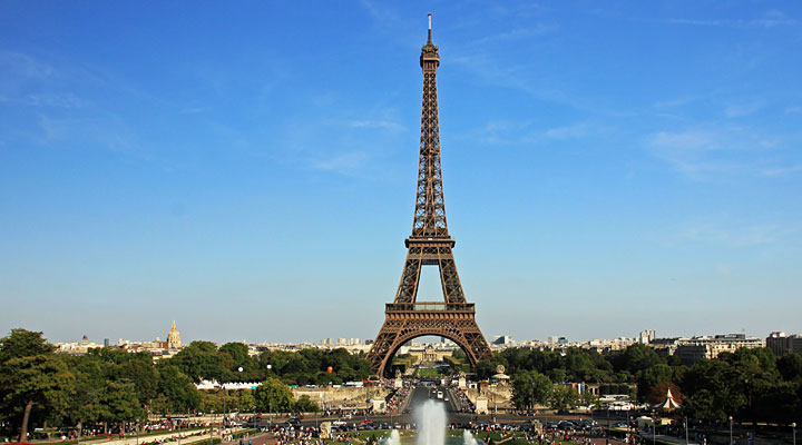 Ейфелева вежа: 10 цікавих фактів про “залізну даму” Парижа, яких ви не знали