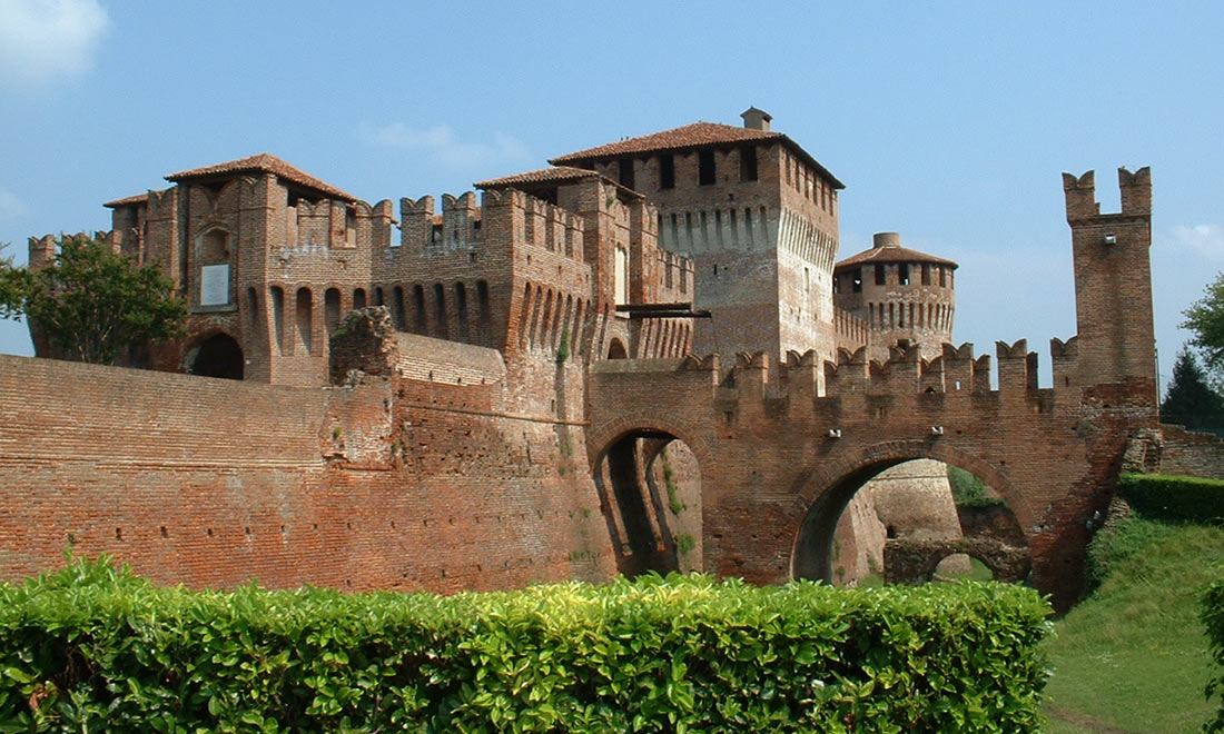 Замок Сончіно (Rocca Sforzesca di Soncino)