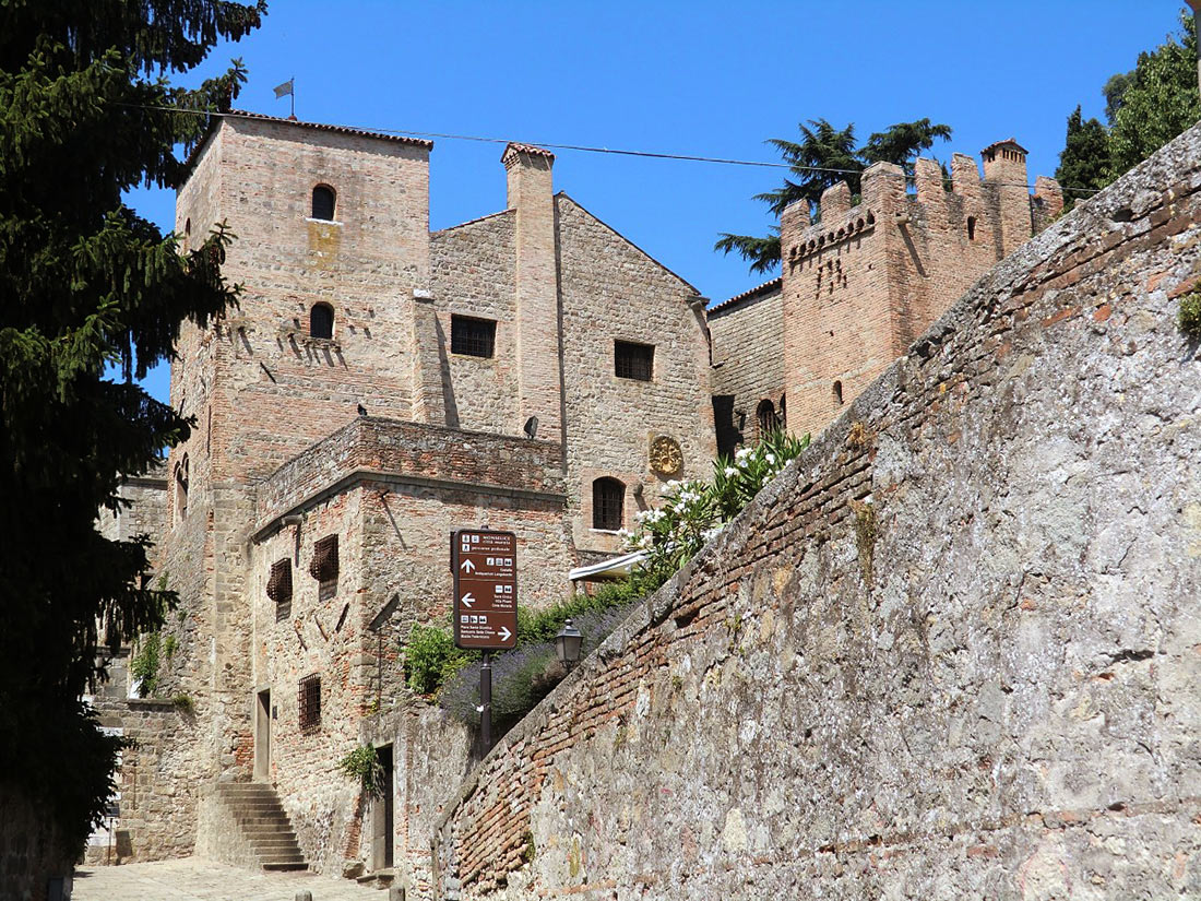 Замок Чіні в Монселіче (Castello Cini Monselice)