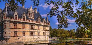 Замок Азе-ле-Рідо: справжній скарб долини Луари
