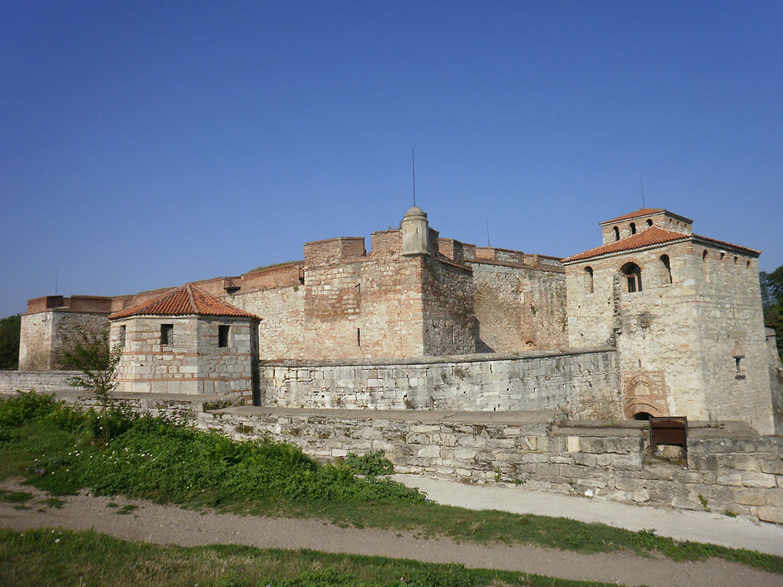 Замок Баба Віда