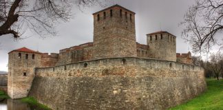 Замки Болгарії: 10 найцікавіших історичних місць
