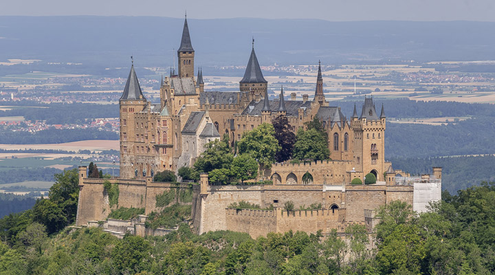 Замок Гогенцоллерн: одна з найпопулярніших середньовічних пам’яток Європи