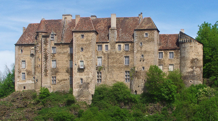 Замок Буссак: джерело натхнення великих французьких письменників