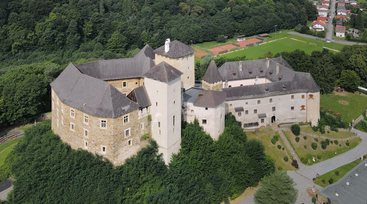 Замок Локенхаус: місце з унікальною атмосферою та історичним минулим