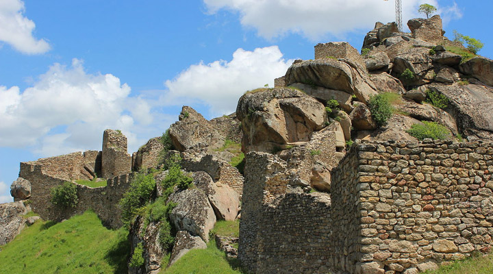 Замки Північної Македонії: 5 секретів однієї з останніх незвіданих країн Європи