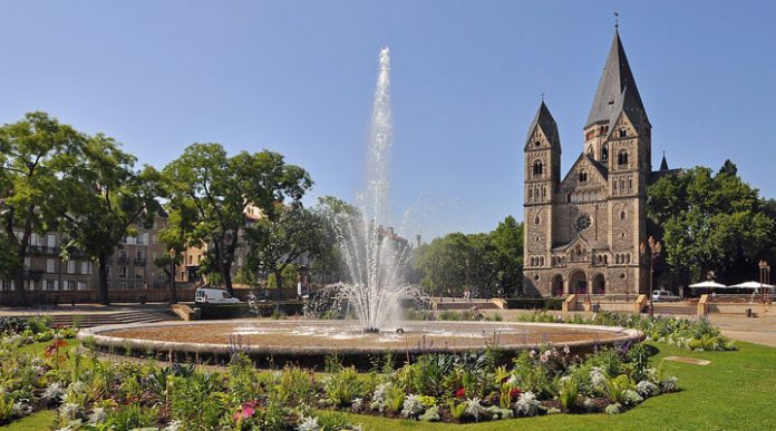 Мец: «свята фортеця медіоматриків»