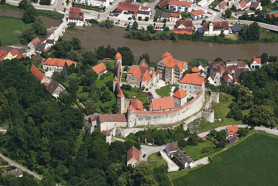Замок Харбург
