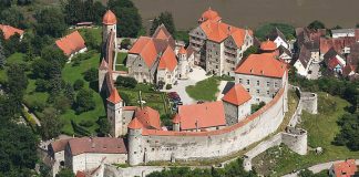 Замок Харбург: нездійснена мрія Майкла Джексона