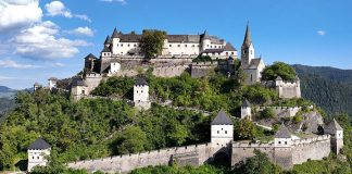 Куди поїхати з Граца: 7 кращих ідей для подорожі одного дня