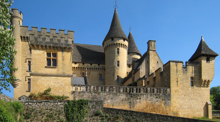 Замок Пюїмартен: один з найвідоміших замків Дордоні